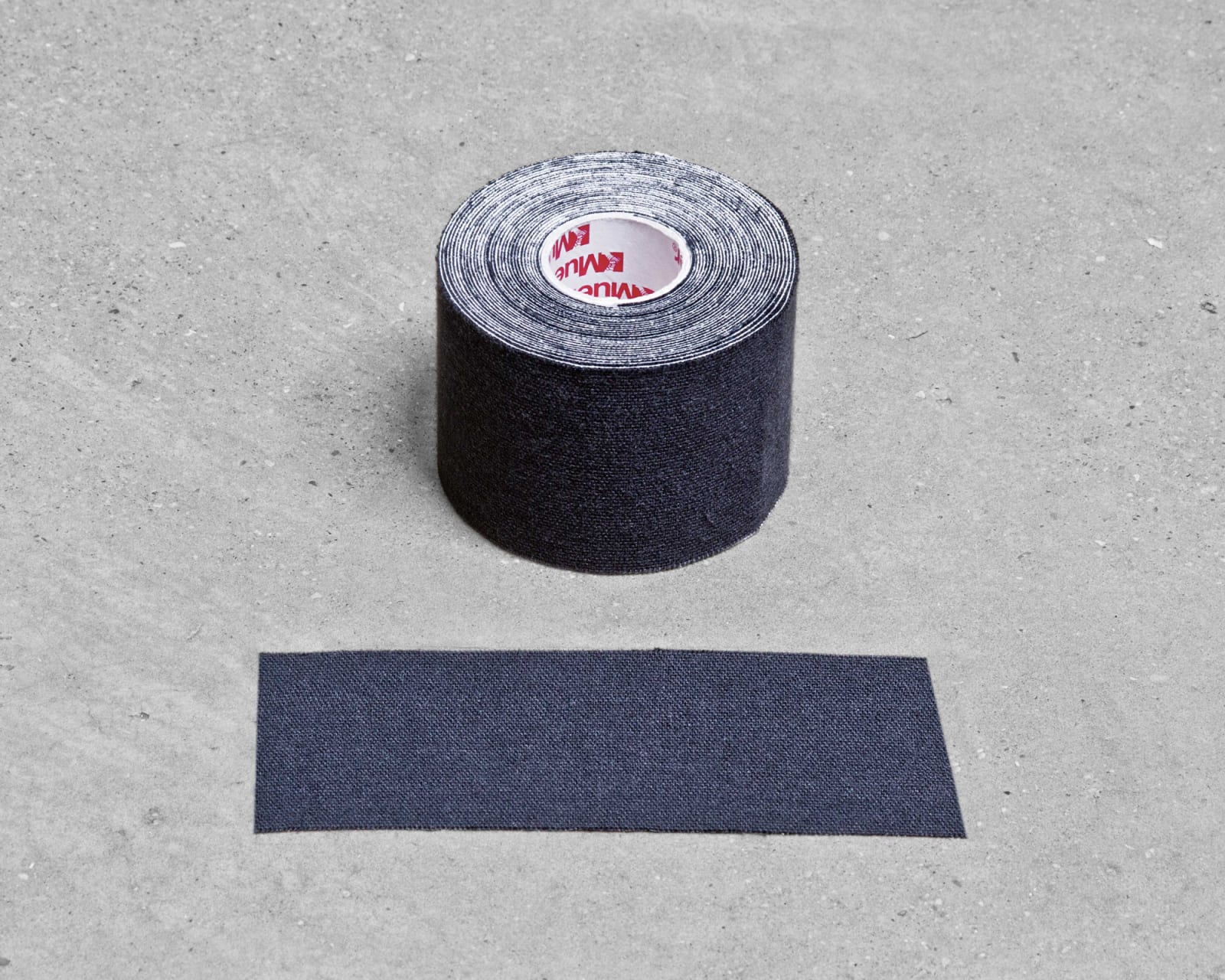 Kinesiology Tape 2" x 16.4' - Black Mueller Kinesiology Tape 2" X 16.4' - Black -Mueller Shop 6235 1 web1 ews9mr