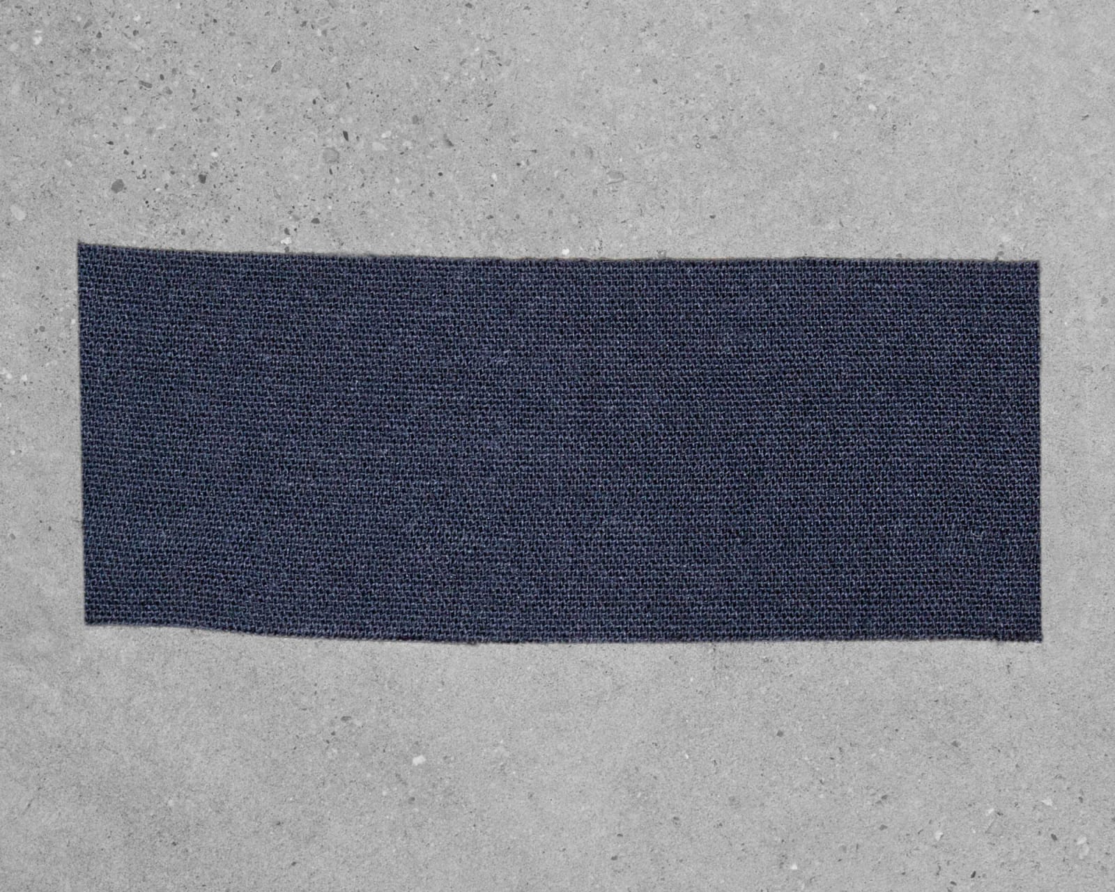 Kinesiology Tape 2" x 16.4' - Black Mueller Kinesiology Tape 2" X 16.4' - Black -Mueller Shop 6235 1 web2 fafeu1