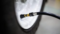 Rogue Fitness Rogue Ball Pump -Mueller Shop AD0135 WEB2 xveqxw