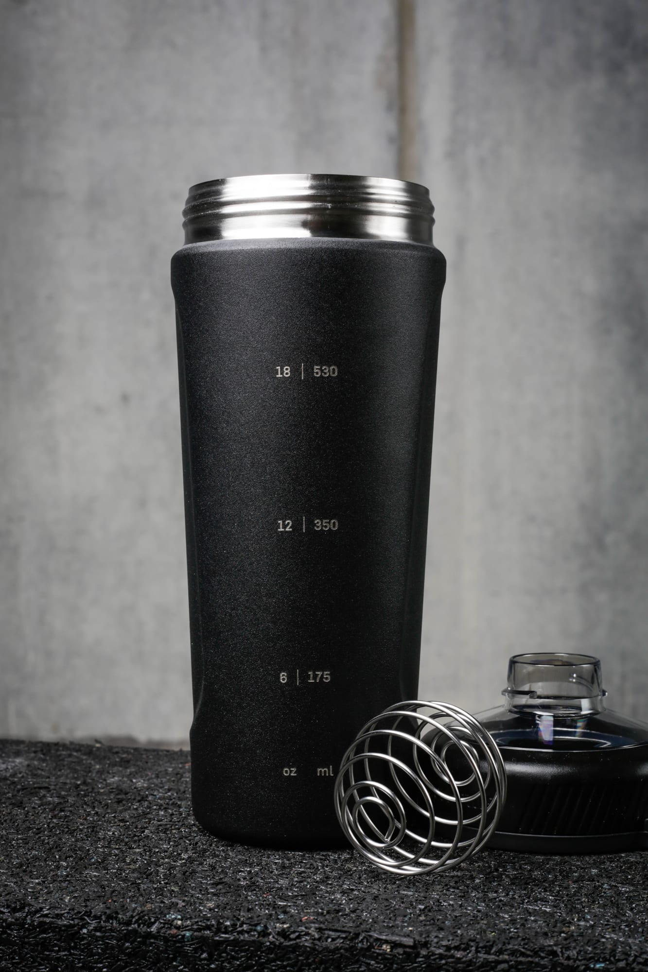 Rogue BlenderBottle Radian Insulated Stainless Steel BlenderBottle® Rogue BlenderBottle Radian Insulated Stainless Steel -Mueller Shop BB0026 WEB2 hiolm1