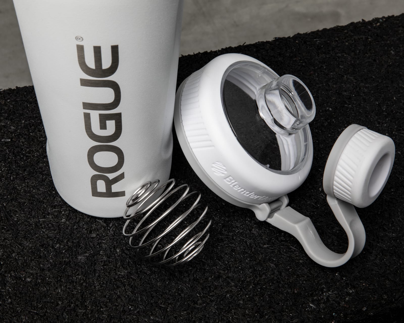Rogue BlenderBottle Radian Insulated Stainless Steel BlenderBottle® Rogue BlenderBottle Radian Insulated Stainless Steel -Mueller Shop BB0033 web1 aariq6