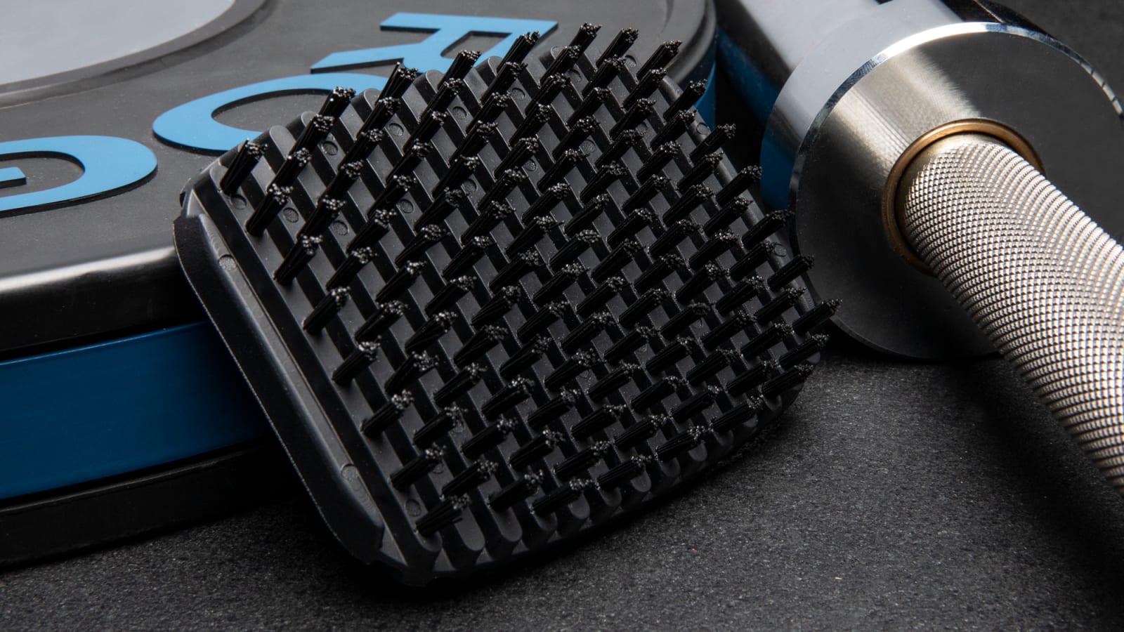 360° Barbell Brush - Nylon Hybrid Athletics 360° Barbell Brush - Nylon -Mueller Shop CST0001 web2 olfve9
