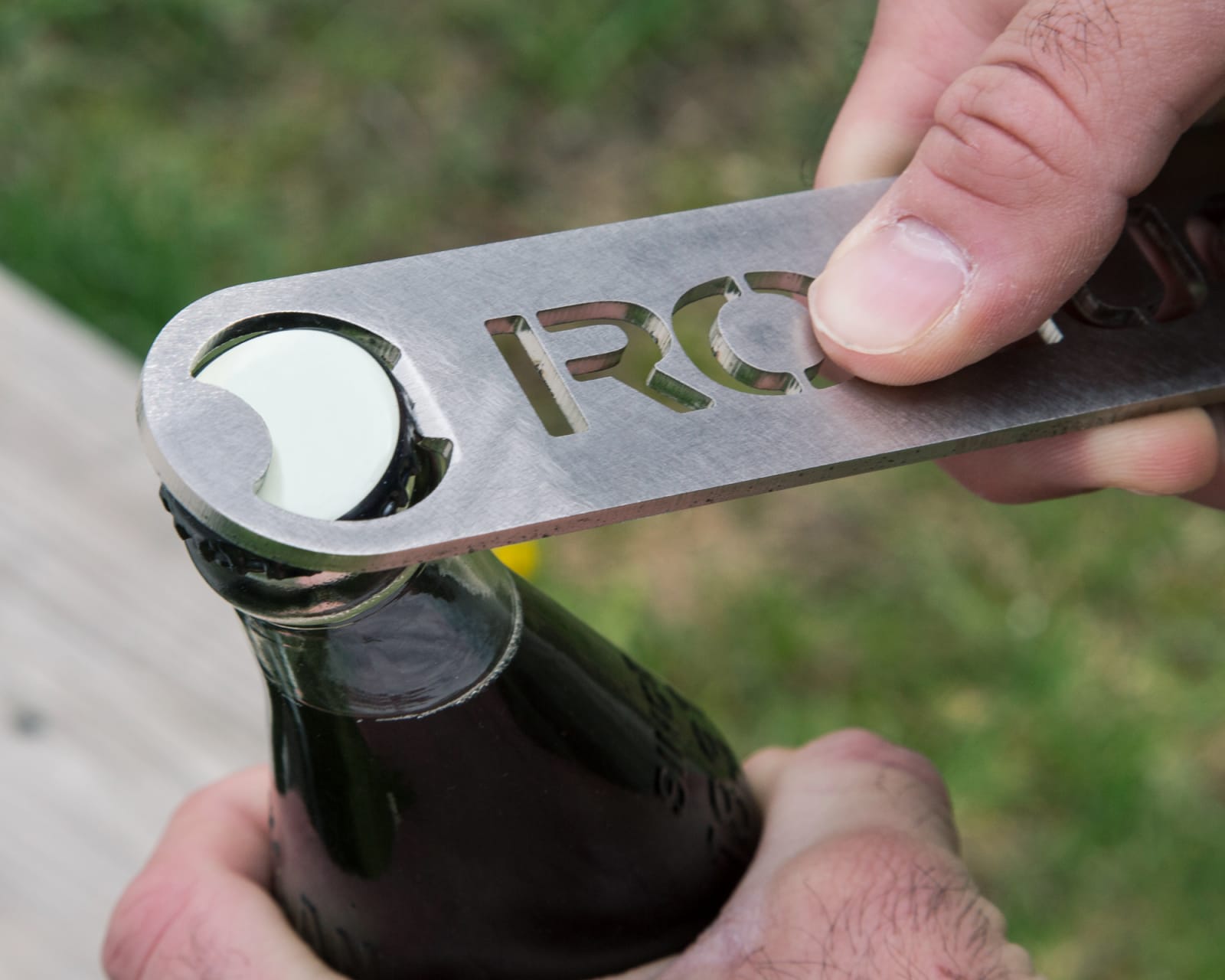 Rogue Bottle Opener Rogue Fitness Rogue Bottle Opener -Mueller Shop RA0642 web1 hlebrh