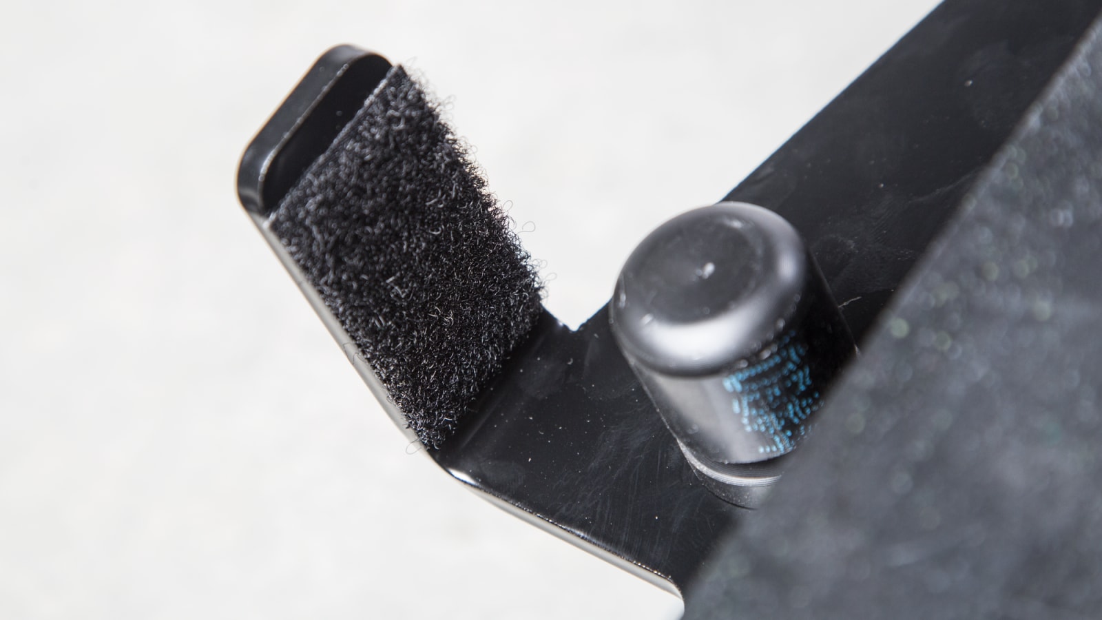 Rogue Monster Keyhole Gun Rack™ Rogue Fitness Rogue Monster Keyhole Gun Rack™ -Mueller Shop RA1567 BLACK MG WEB11 mtatkf