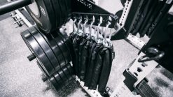 Rogue Fitness Monster Chain Hanger -Mueller Shop RA1786 WEB4 n2z6r6