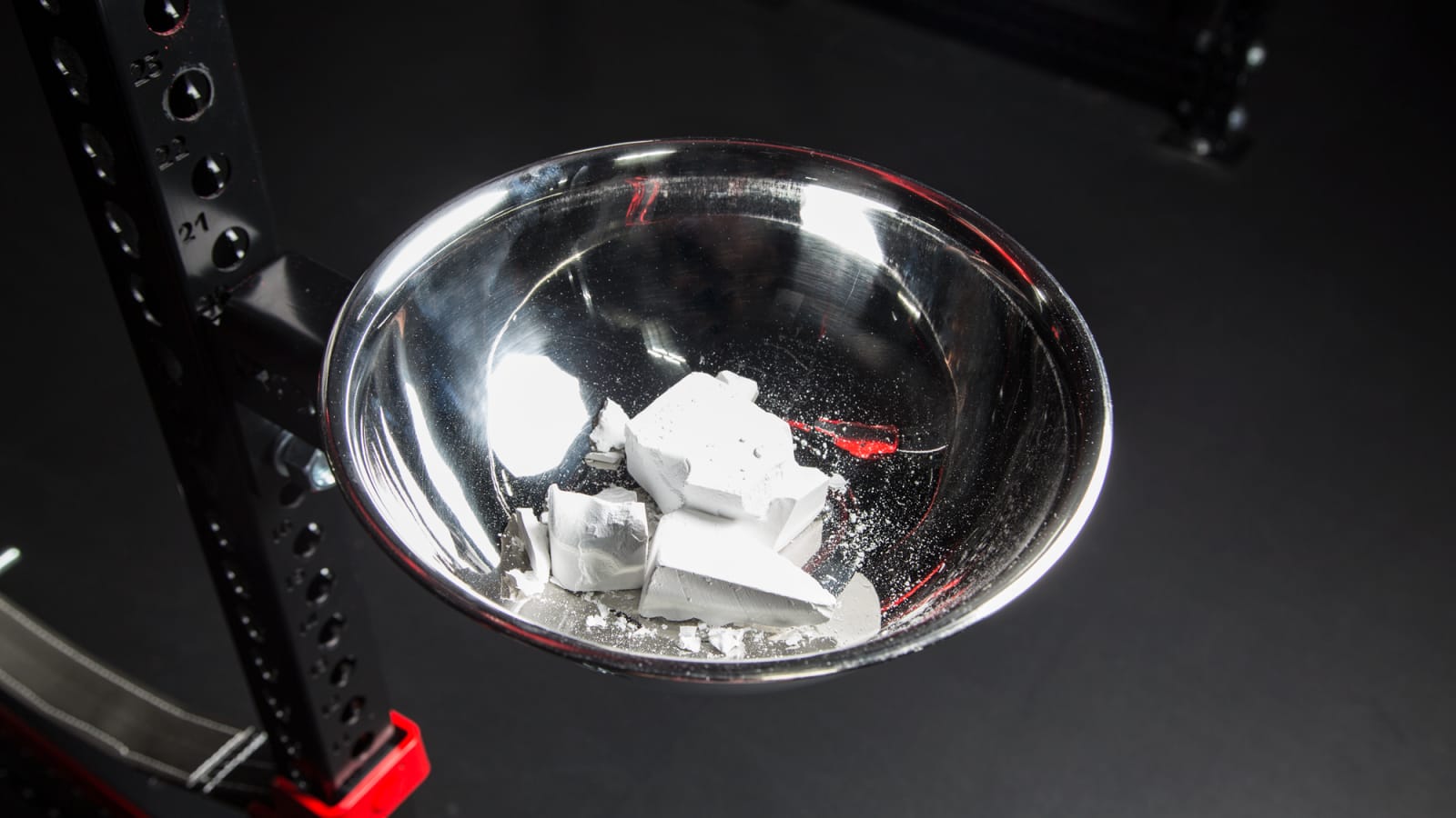 Rogue Monster Mounted Chalk Bowl Rogue Fitness Rogue Monster Mounted Chalk Bowl -Mueller Shop RF0798 BLACK MG web1 t4ht7b