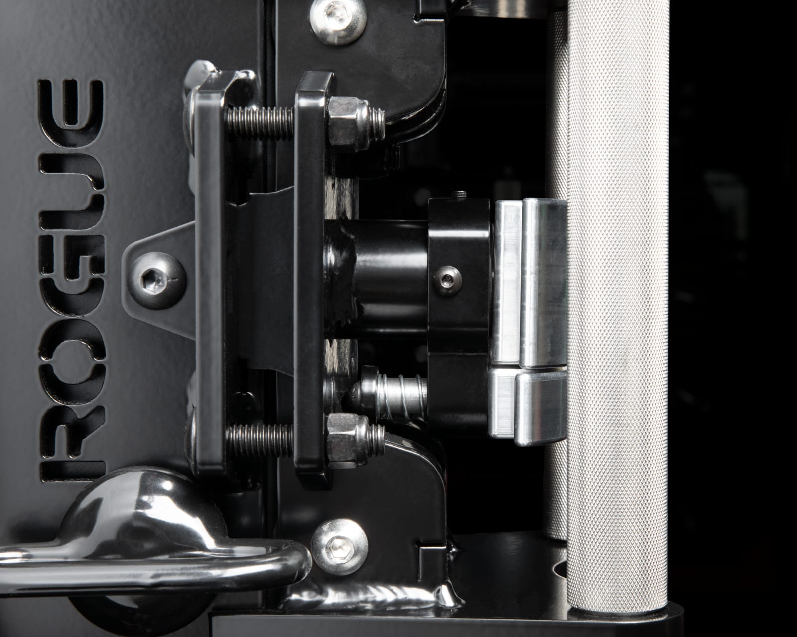 Monster LT-1 50 CAL™ Trolley™ 2.0 & Lever Arm Kit Rogue Fitness Monster LT-1 50 CAL™ Trolley™ 2.0 & Lever Arm Kit -Mueller Shop RF0942 CONFIG